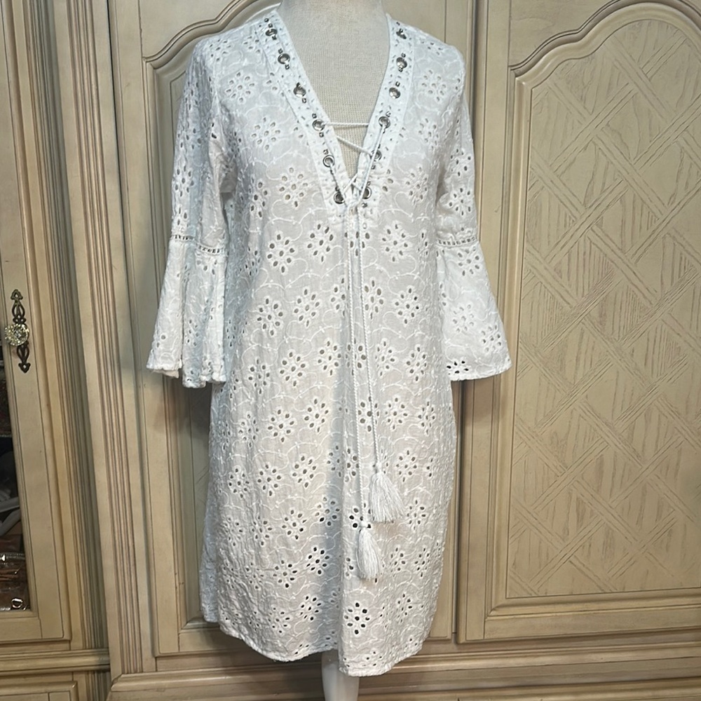Elegant White Lace Swim Cover-Up